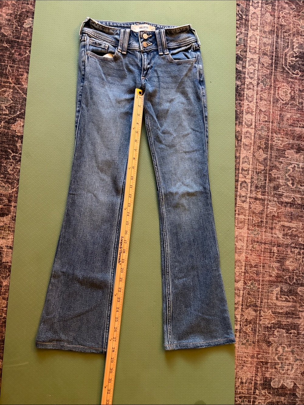 Hollister Low Rise Bootcut 00R/ 24